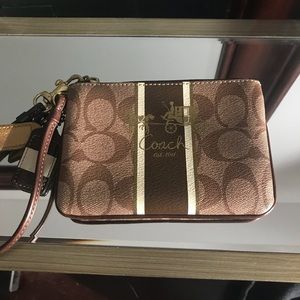 Small Coach wristlet